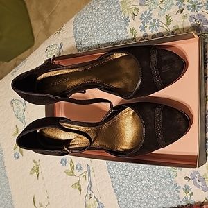 Ann Taylor 4" swede heels.